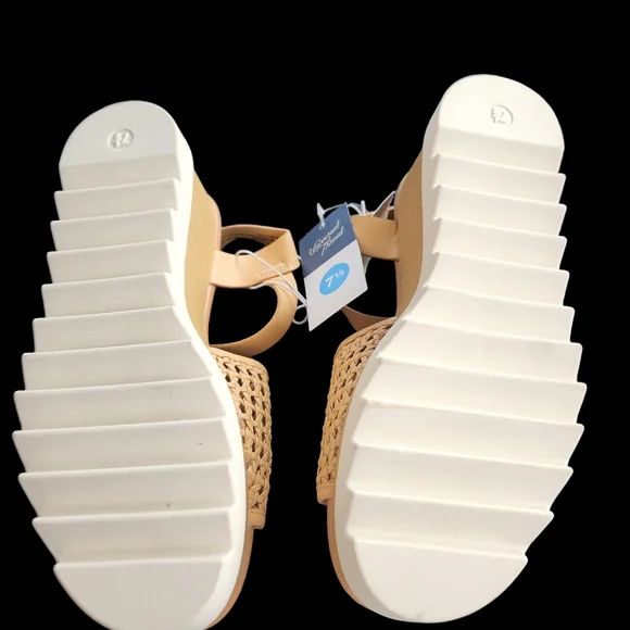 NEW Universal Thread Alba Sandals Size 7.5 - Picture 4 of 4